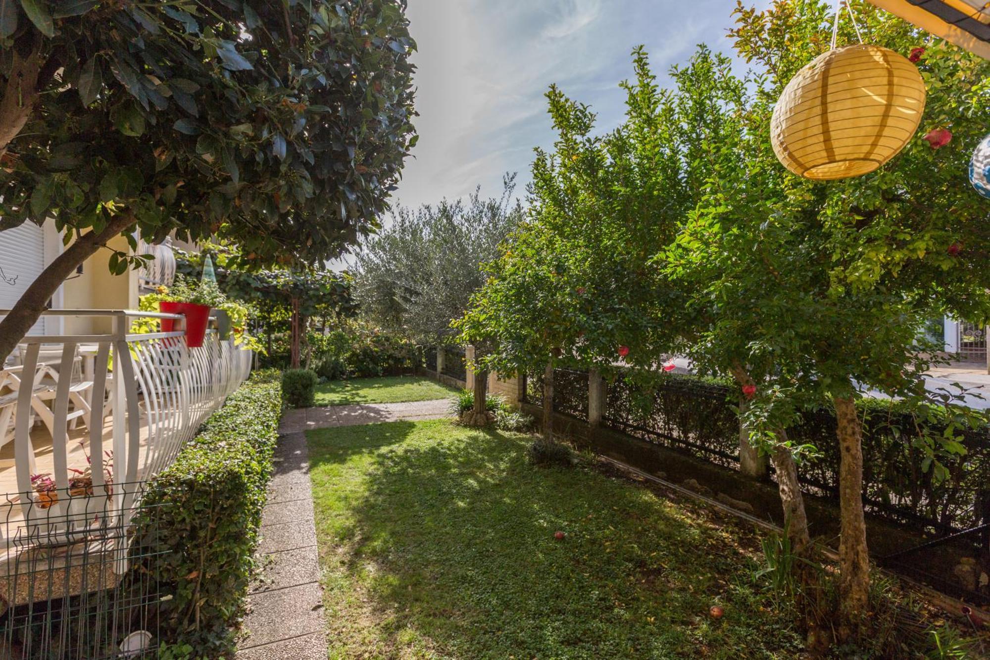 Apartment Trbovic Peaceful With Free Parking, Pet-friendly, And Bike Storage In Umag