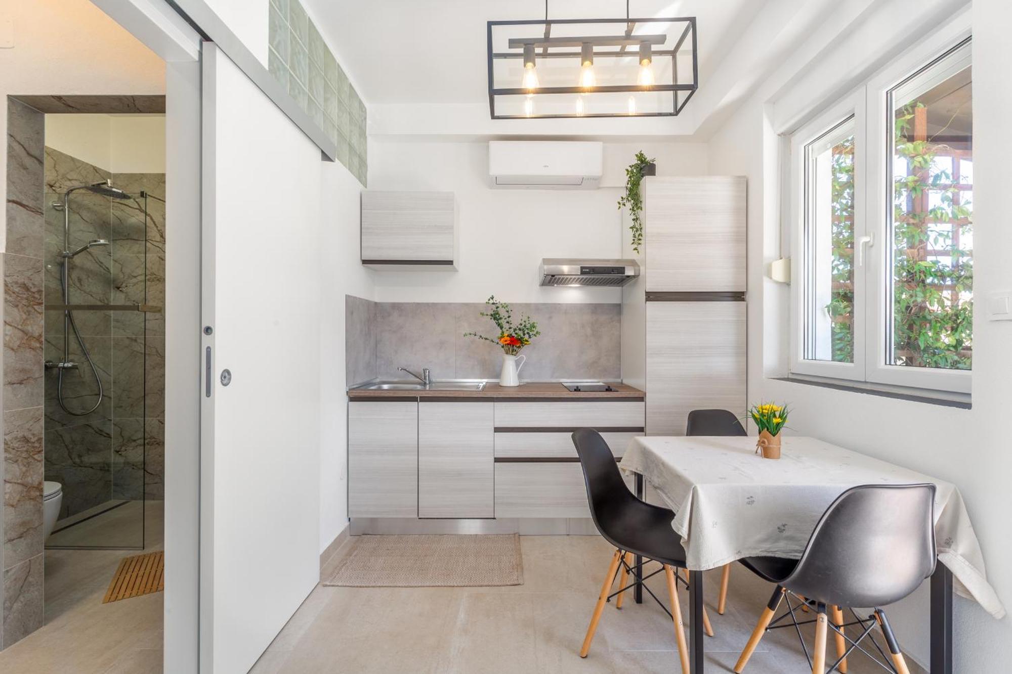 Trbovic Peaceful With Free Parking, Pet-friendly, And Bike Storage In