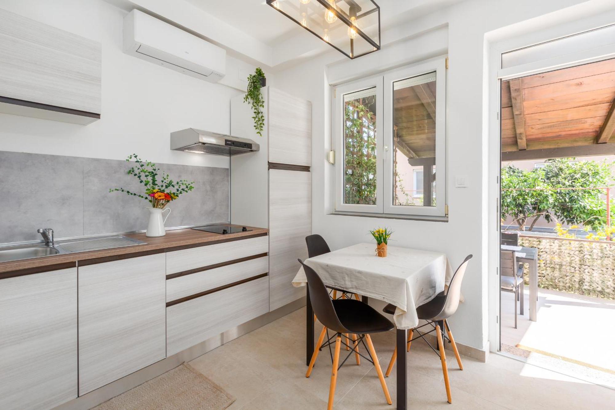 Trbovic Peaceful With Free Parking, Pet-friendly, And Bike Storage In Apartment