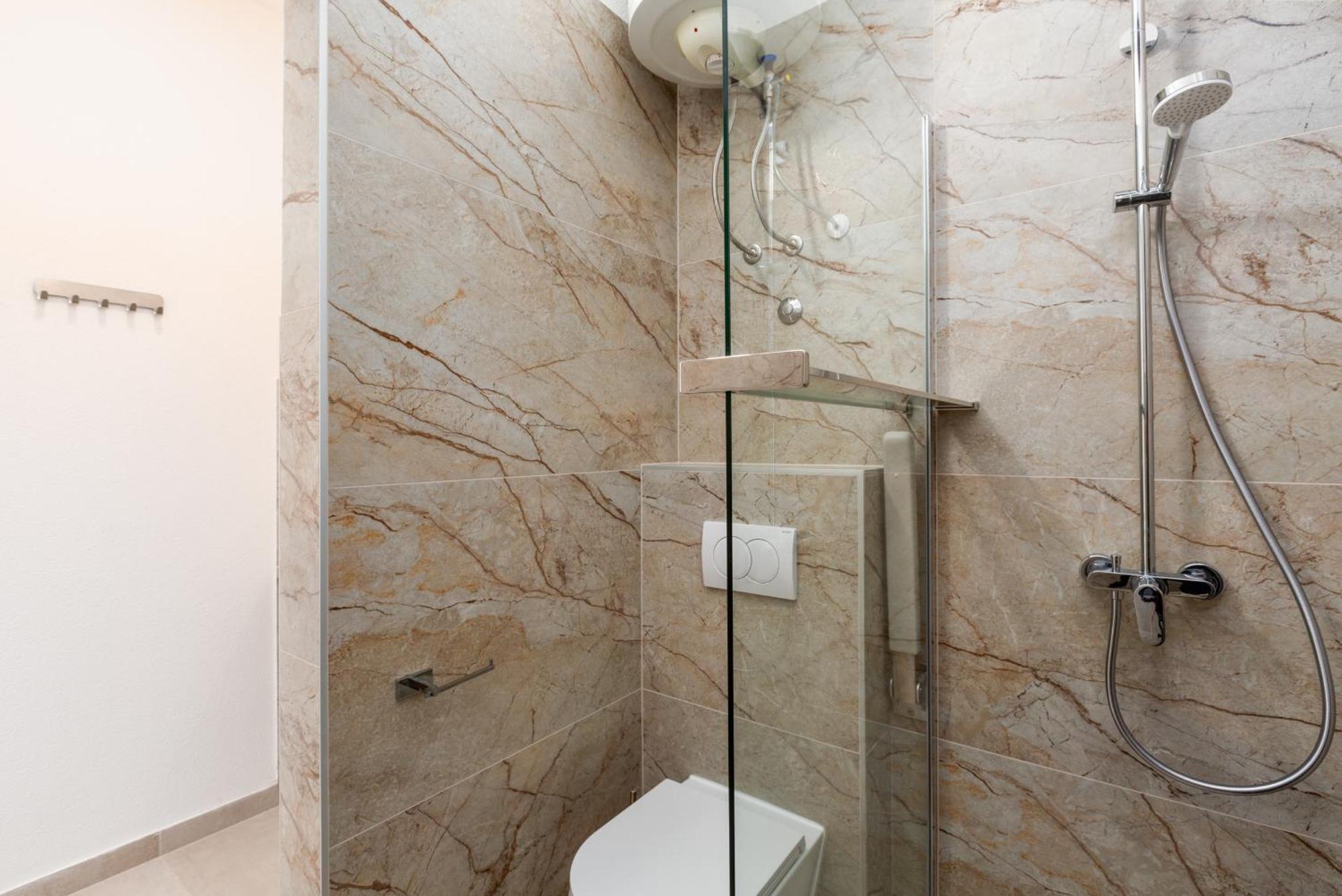 Trbovic Peaceful With Free Parking, Pet-friendly, And Bike Storage In Apartment *