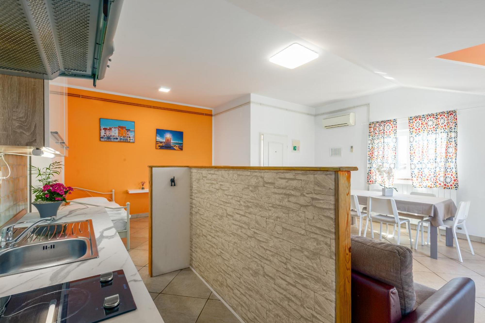 Apartman Trbovic Peaceful With Free Parking, Pet-friendly, And Bike Storage In *